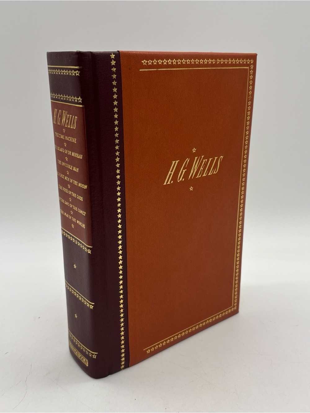 Vintage H. G. Wells Heinemann/Octopus Deluxe Bonded Leather Hardcover (1985)